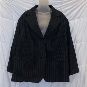 Larry Levine Women's Black Pinstripe Blazer size 30W